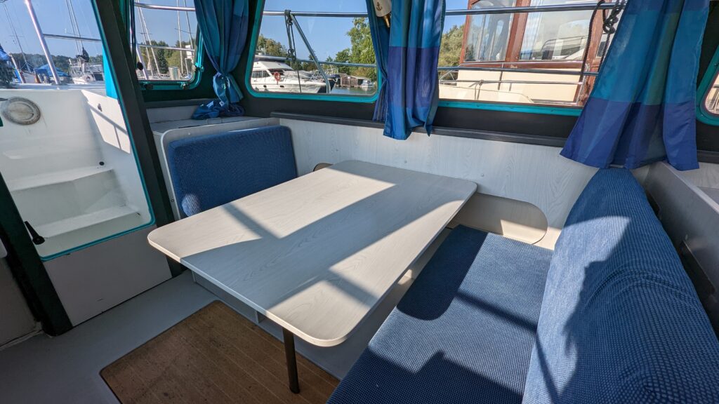 PXL_20240816_065836404